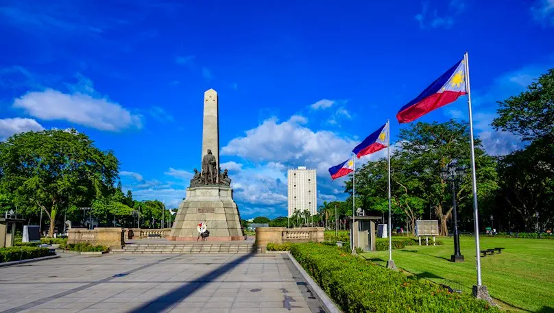 rizal-park.webp